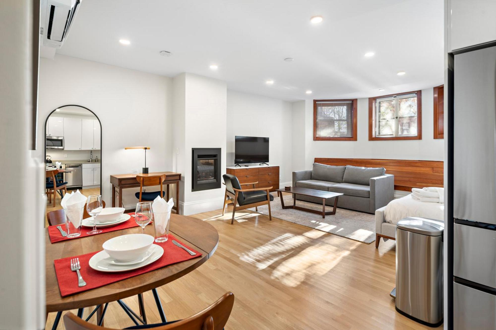 Charlesgate Suites Boston Exterior photo